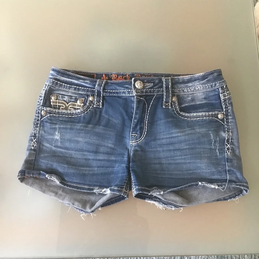 Rock Revival Ena Distressed Jean Shorts Medium Wash Fleur De Lis 29 Y2K Low Rise